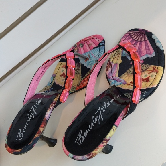 Beverly Feldman Sandals - Picture 3 of 4